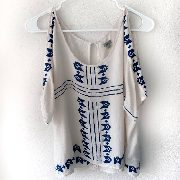 Urban Outfitters Ecote Aztec Cold Shoulder Top - Picture 3 of 5